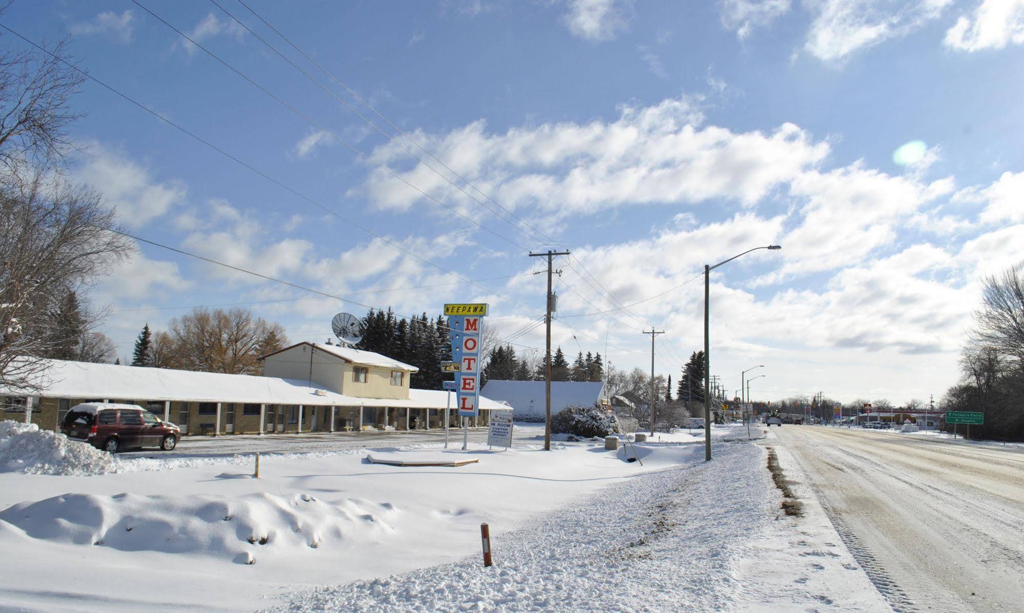 Neepawa Motel Buitenkant foto